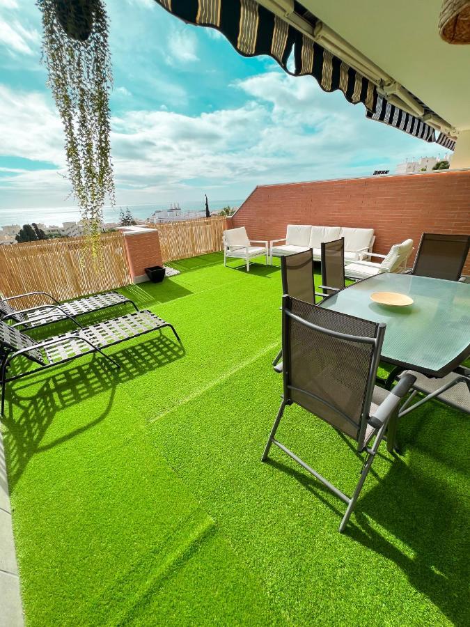 Cozy Apartment With Large Terrace Torremolinos Exterior foto
